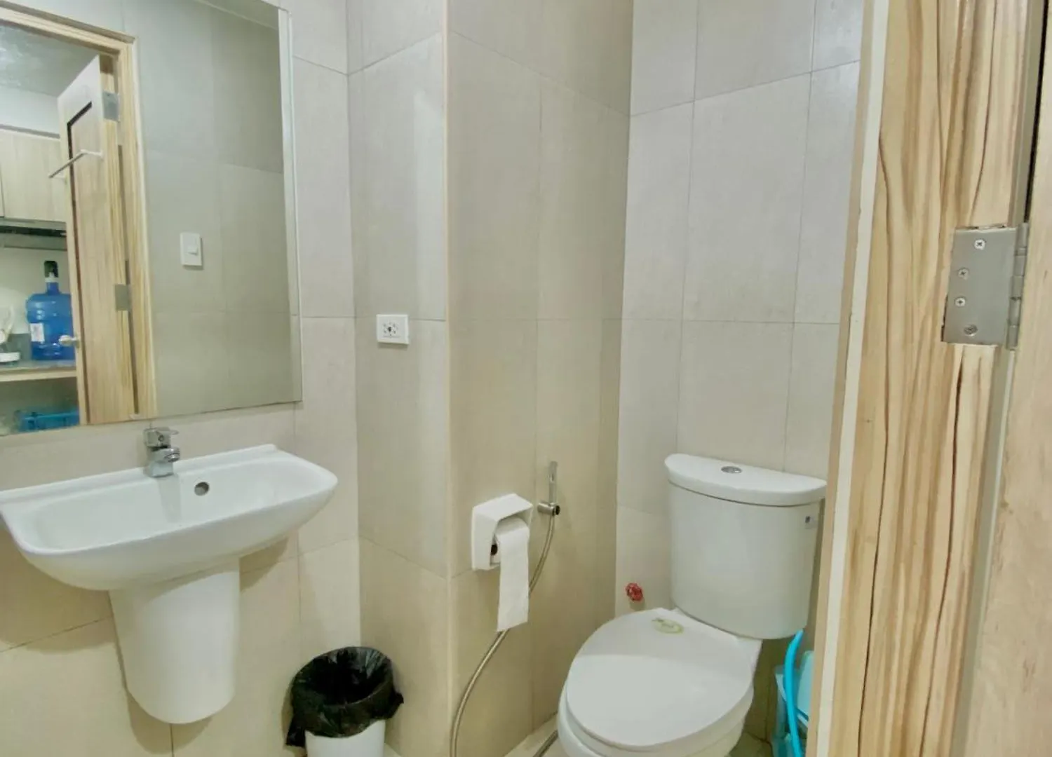 Beside Abreeza Mall City Center Davao 0*,